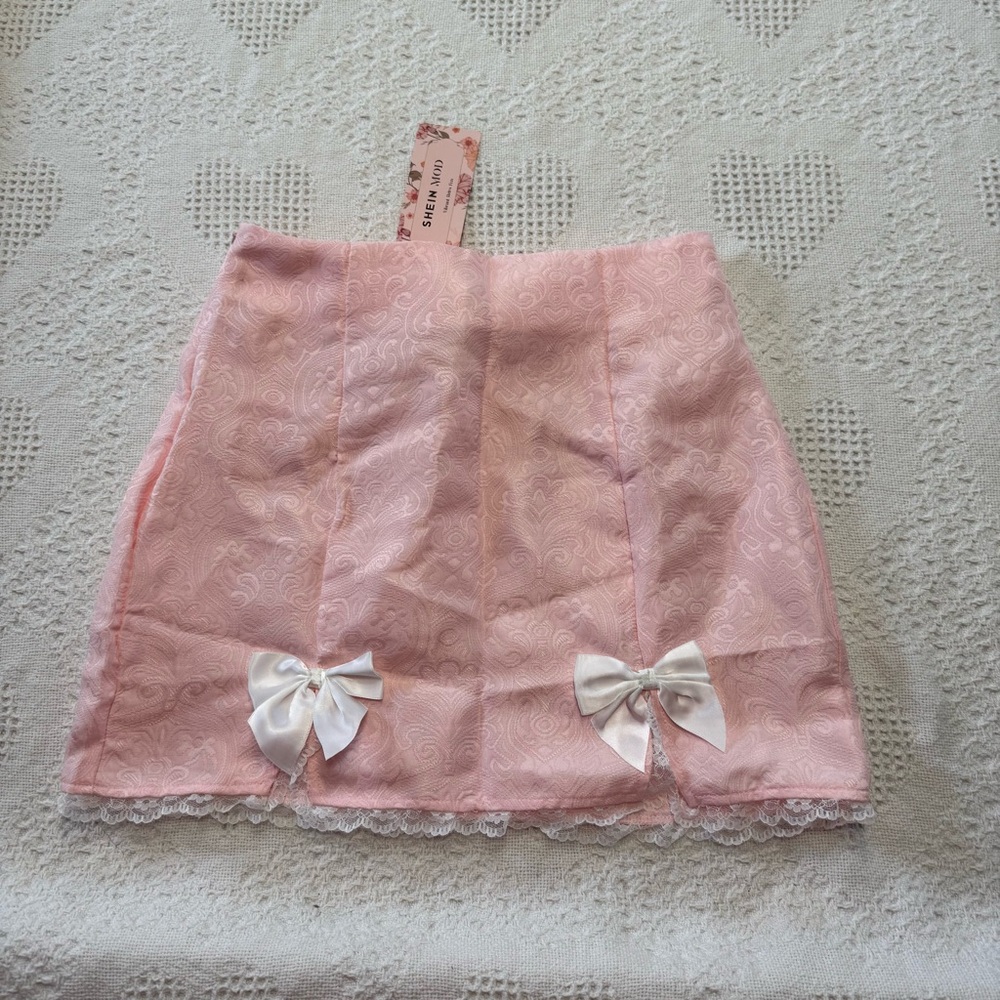 New SHEIN Pink Skirt with Bows (S)